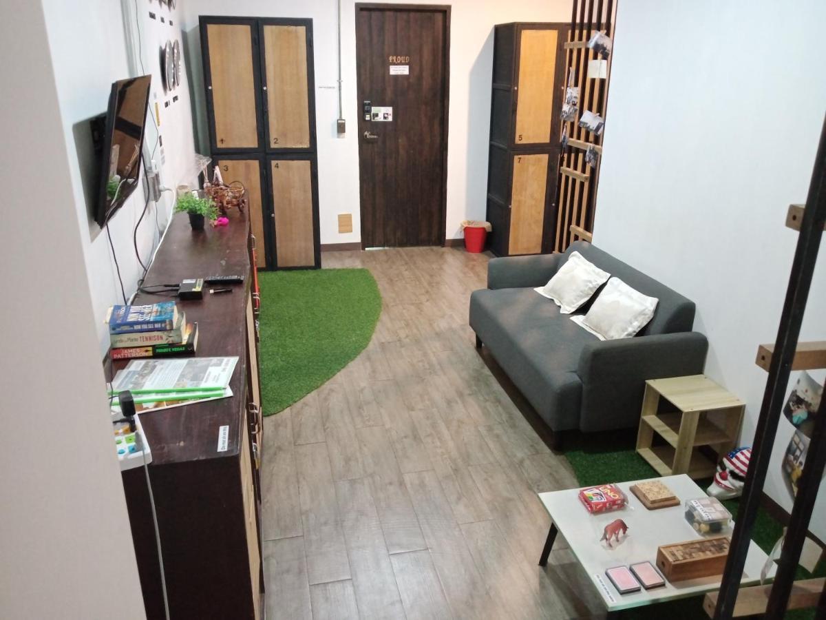 Feel Good Bangkok Hostel Bagian luar foto
