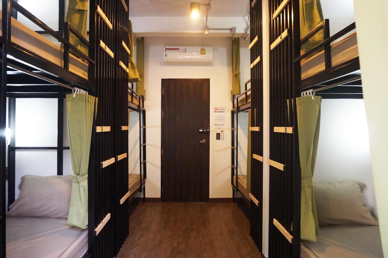 Feel Good Bangkok Hostel Bagian luar foto