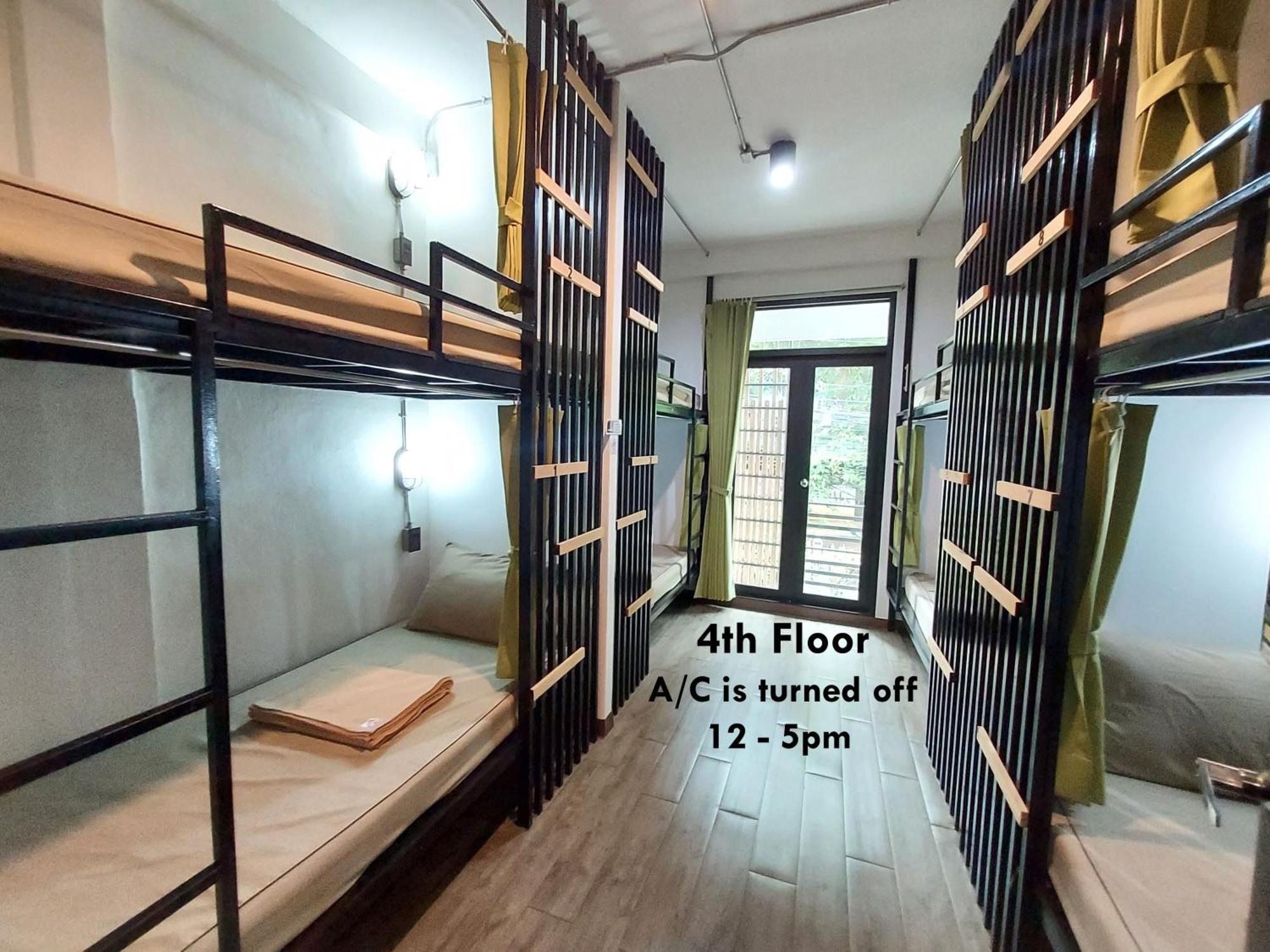 Feel Good Bangkok Hostel Bagian luar foto