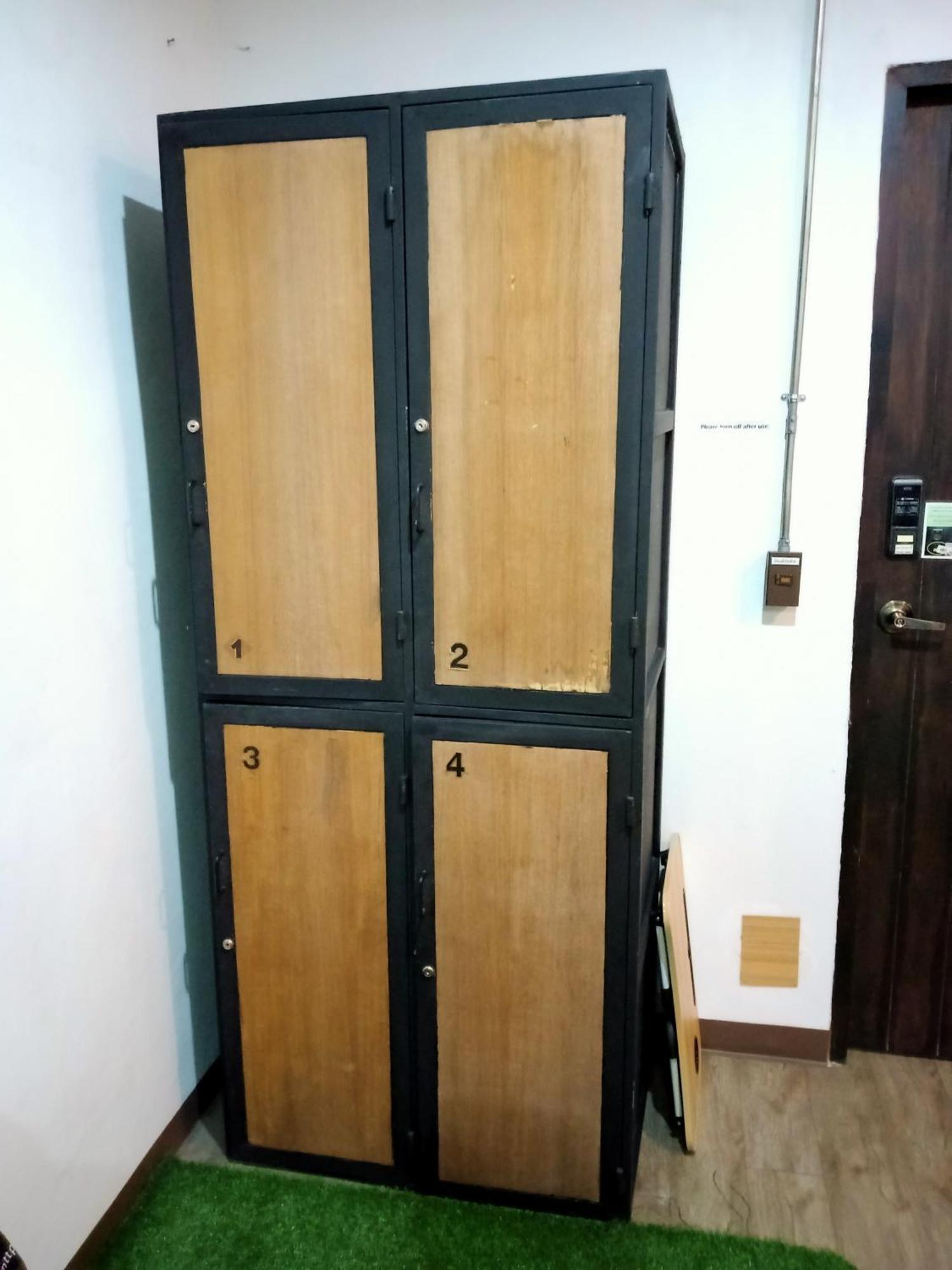 Feel Good Bangkok Hostel Bagian luar foto