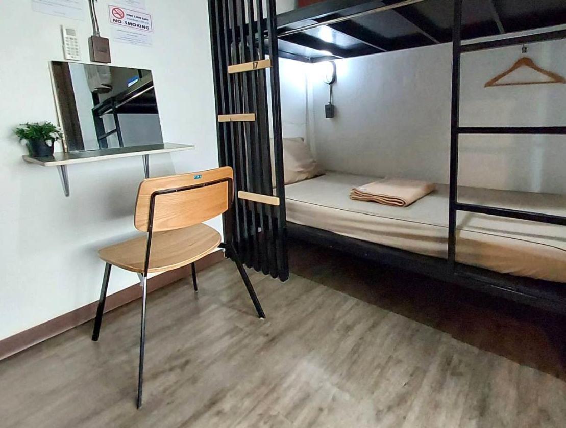 Feel Good Bangkok Hostel Bagian luar foto